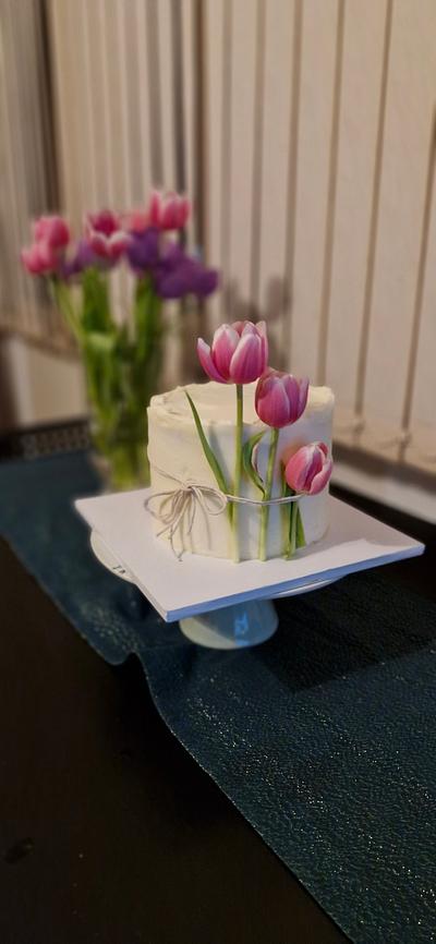 Birthday cake  - Cake by Mom's home bakery GK 