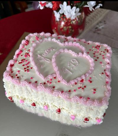 Sweets for Valentine’s Party - Cake by Julia 