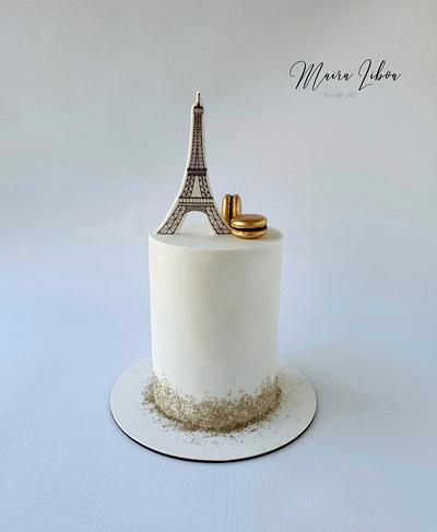 Eiffel tower - Cake by Maira Liboa
