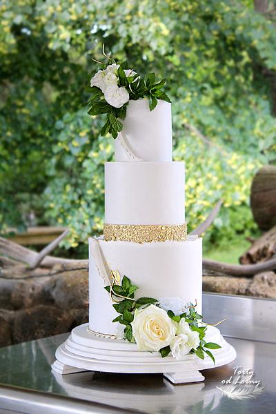 Wedding white and gold - Cake by Lorna