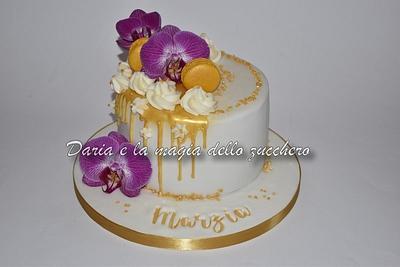 Gold drip cake - Cake by Daria Albanese