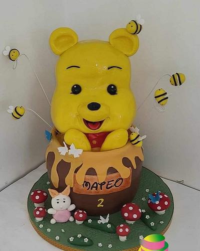 Winnie - Cake by Ruth - Gatoandcake
