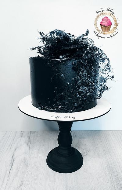 Back to Black  - Cake by Emily's Bakery