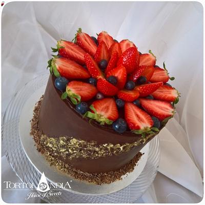 Chocolate cake - Cake by Tortolandia