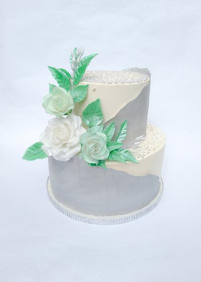 Silver and roses - Cake by Dari Karafizieva