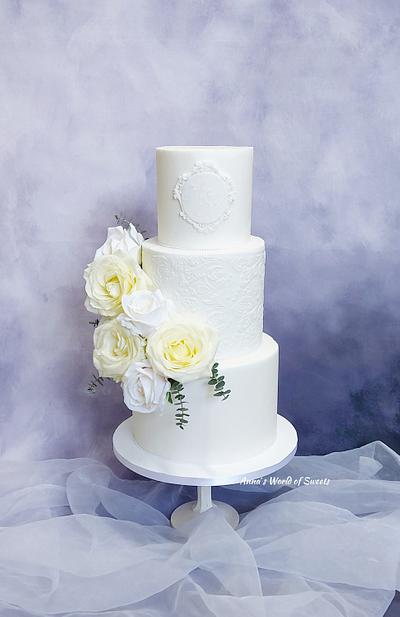 Wedding Cake with monogram  - Cake by Anna's World of Sweets 