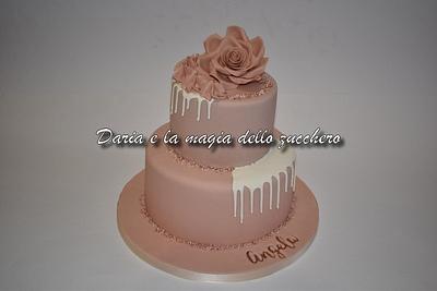 Rose drip cake - Cake by Daria Albanese