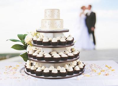 Wedding Cake Shops- Sweet Arleen - Cake by Julia San Bartolome 