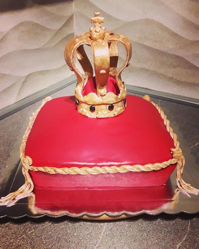 Royal cake - Cake by Torte Panda