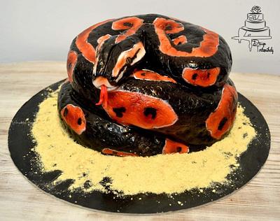 Snake Cake - Cake by Krisztina Szalaba