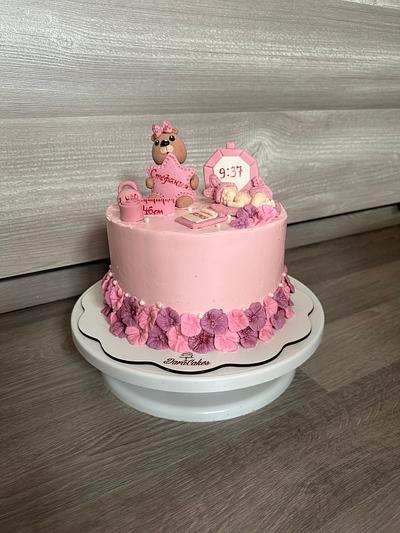 Newborn baby cake - Cake by DaraCakes
