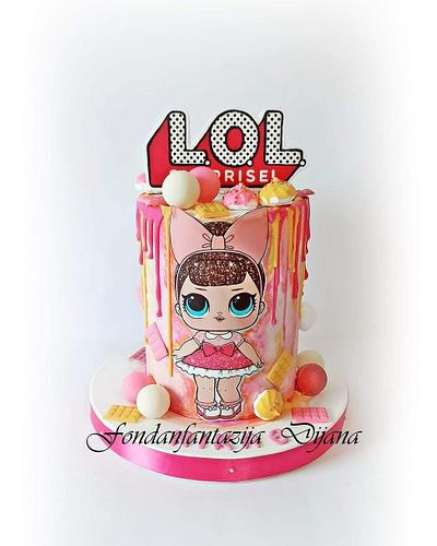 L.o.L themed cake - Cake by Fondantfantasy