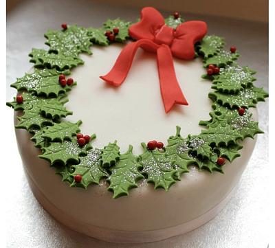 Wreath Christmas Cake - Cake by Sugar by Rachel