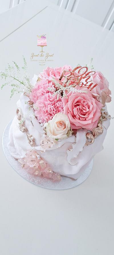 Vintage floral babyshowercake - Cake by Zoet&Zoet