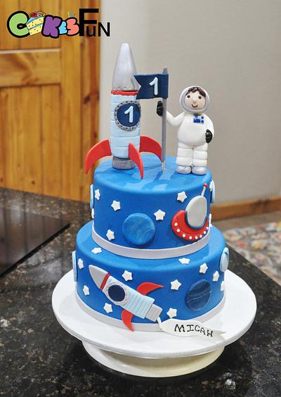 Astronaut cake - Cake by Cakes For Fun