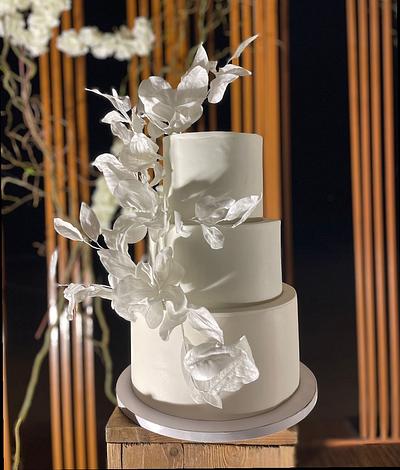 Wedding cake  - Cake by Bella's Cakes 