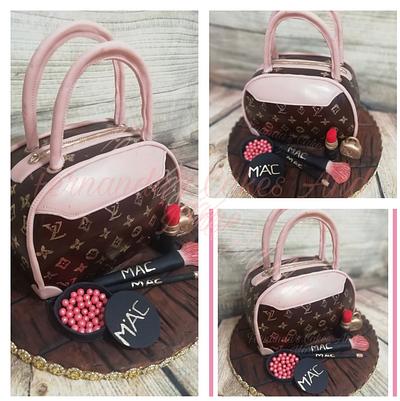 LV purse cake - Cake by Fernandas Cakes And More