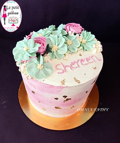 floral cake - Cake by Omnia fathy - le petit gateau