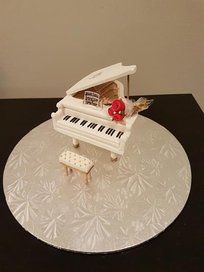 White Piano - Cake by ImagineCakes