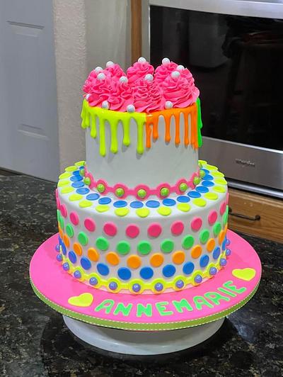Glow in the dark cake - Cake by Cakes For Fun