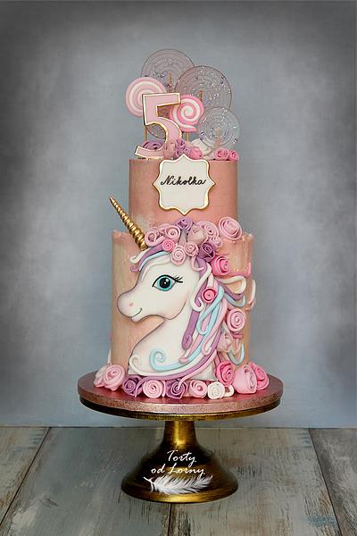 Sweet unicorn - Cake by Lorna