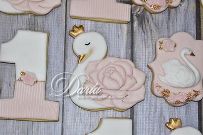 Swan cookie - Cake by Daria Albanese