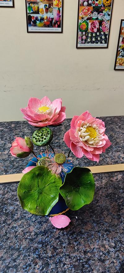 Lotus family - Cake by Dr RB.Sudha