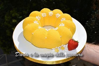 Yellow modern cake - Cake by Daria Albanese