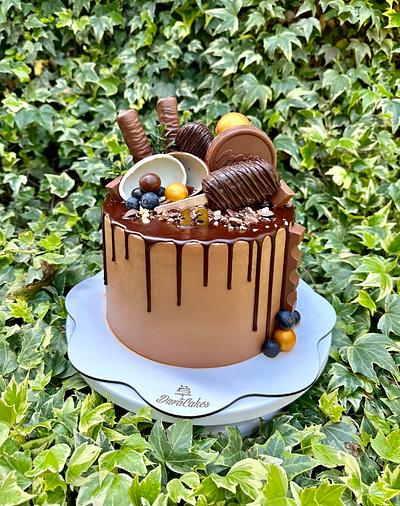 Chocolate cake - Cake by DaraCakes