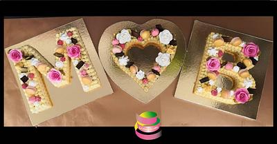 Wedding letter cake - Cake by Ruth - Gatoandcake
