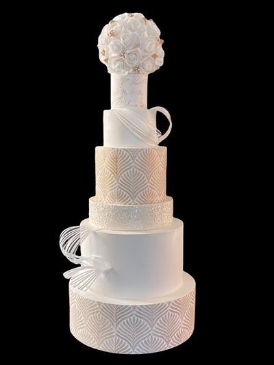 Wedding cake gold  - Cake by Cindy Sauvage 