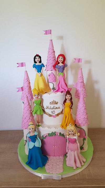 Princess castle cake - Cake by Torte Panda
