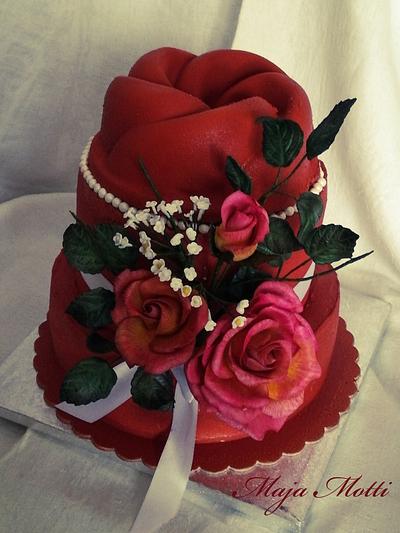 Birthday's cake with sugar flowers  - Cake by Maja Motti