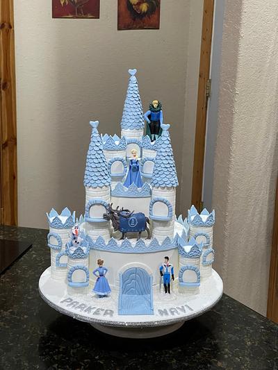 Castle Cake With Frozen Figures - Cake by Cakes For Fun