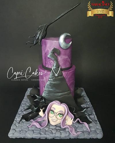 Cute Halloween Witch - Cake by Claudia Kapers Capri Cakes