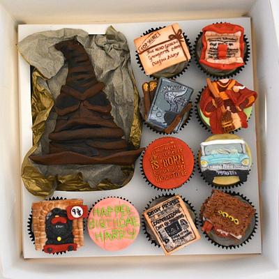 Harry Potter Bento Cake Box - Cake by Juliana’s Cake Laboratory 