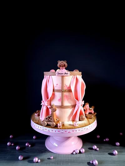 Window to the feature - Cake by Radoslava Kirilova (Radiki's Cakes)