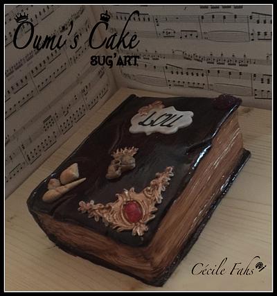 Old Book  - Cake by Cécile Fahs