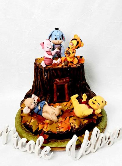 Winnie the pooth Cake - Cake by Nicole Veloso
