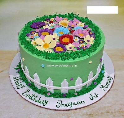 Gardening cake with flowers - Cake by Sweet Mantra Homemade Customized Cakes Pune