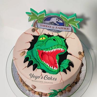 Yoyo'sCake  - Cake by YoyosCakes21