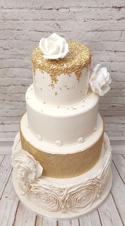Ivory and gold wedding cake - Cake by Rositsa Lipovanska
