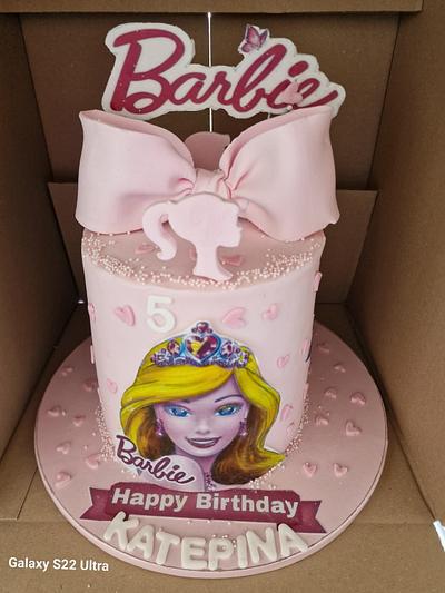 Barbie cake - Cake by Miavour's Bees Custom Cakes