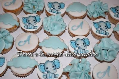 Baby elephant minicupcakes - Cake by Daria Albanese