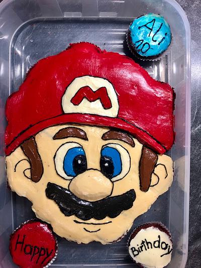 Super Mario cupcake cake  - Cake by Nancy20