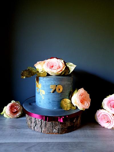 Concrete with roses - Cake by Radoslava Kirilova (Radiki's Cakes)