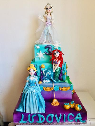 Disney princess cake - Cake by Viviana cake