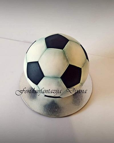 Soccer ball cake - Cake by Fondantfantasy