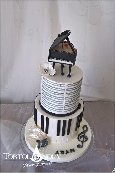 Music & piano cake - Cake by Tortolandia