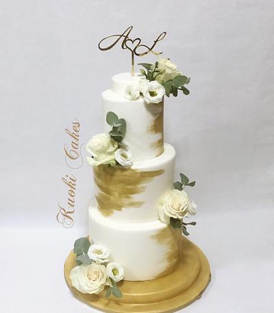 Wedding gold and flowers - Cake by Donatella Bussacchetti